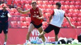 Pictures: Arsenal train in intense D.C. heat
