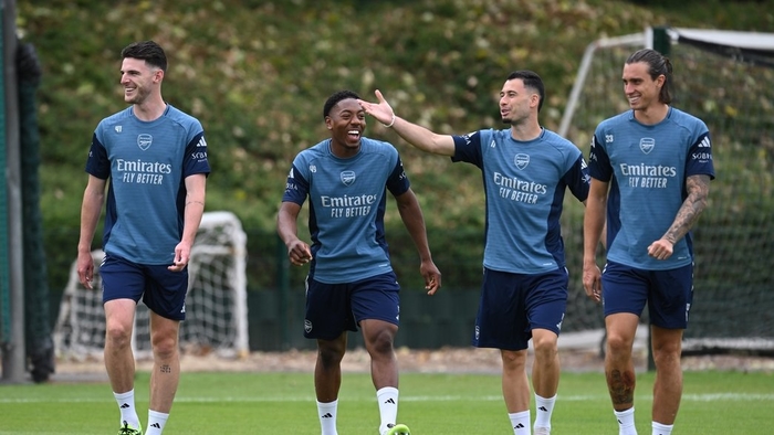 Back to business: 60 pics as we return to training