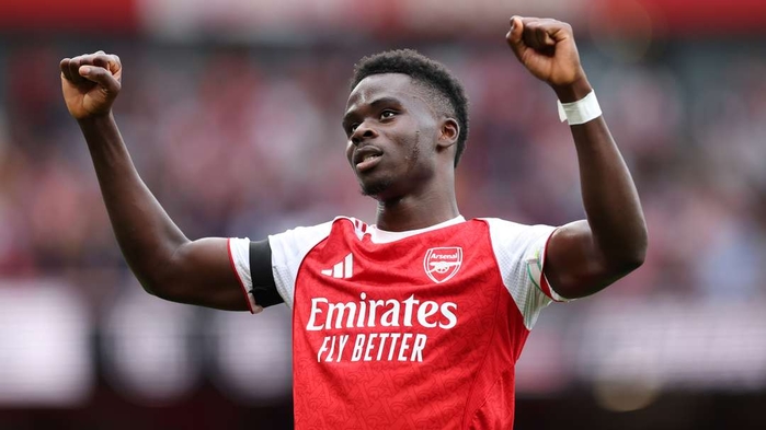 Кто из них выйдет на поле? Сака замечен с командой, но Эдегор — исчез