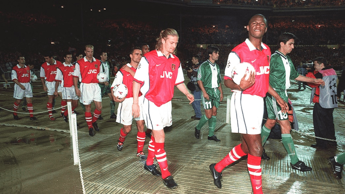 Греческая история: "Уэмбли", хет-трики и удары через себя