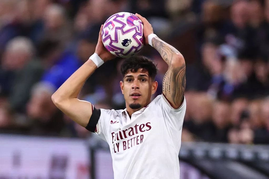 "Хотели запретить ауты". Делап удивлён, как "Арсенал" изменил отношение к стандартам