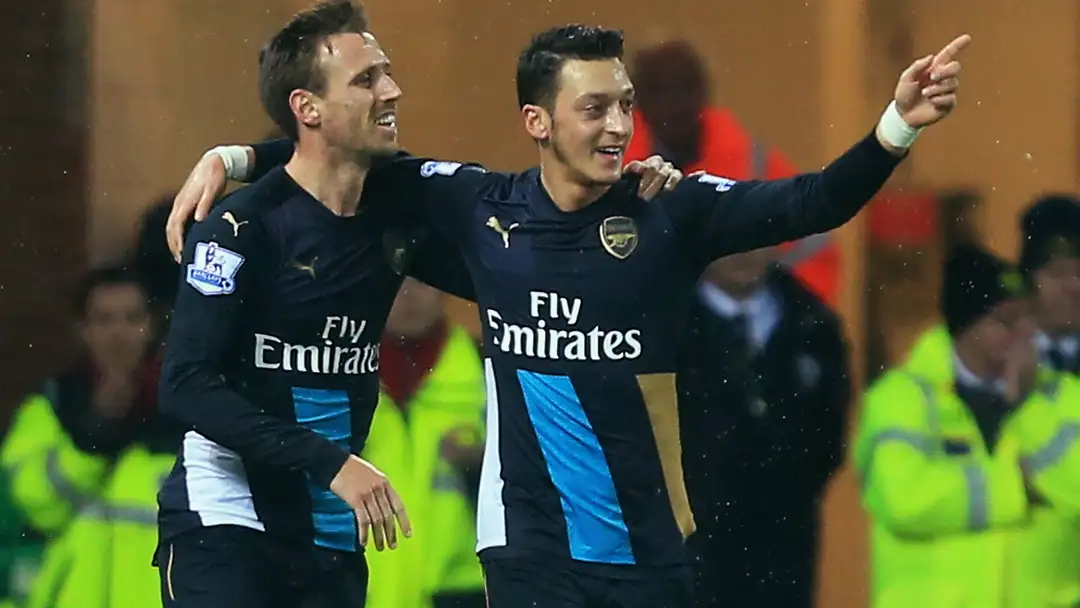 Экс-"канониры" считают, что Месута Озила несправедливо сделали козлом отпущения