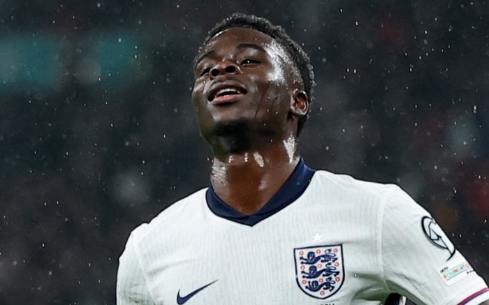 Сака успокоил болельщиков "Арсенала" после гола за сборную