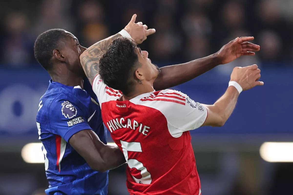 Дермот Галлахер объяснил, почему судья не удалил Пьеро Хинкапи