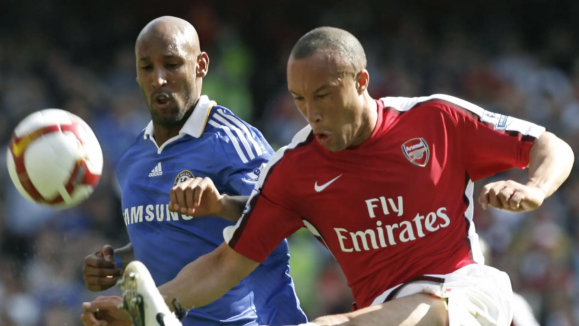 "Я был на медосмотре в "Манчестер Сити", когда позвонил Венгер - я не мог ему отказать"