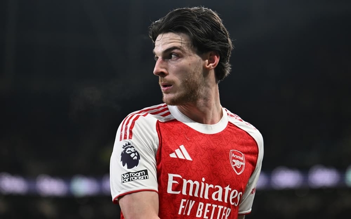 Деклан Райс достигает новых удивительных высот в центре борьбы 