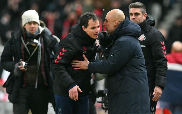 Главный тренер "Сандерленда" сравнил "Арсенал" и "Манчестер Сити"