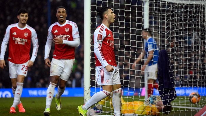 "Портсмут" - "Арсенал" - 1:4