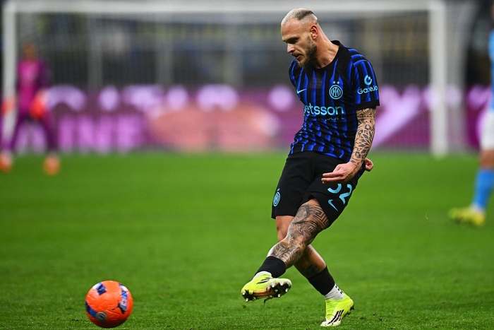 "Арсенал" следит за Гюлером, Валдепеньясом и Димарко