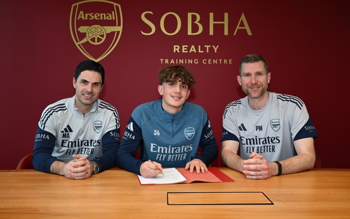 Макс Доуман остаётся в "Арсенале": подписан предварительный контракт