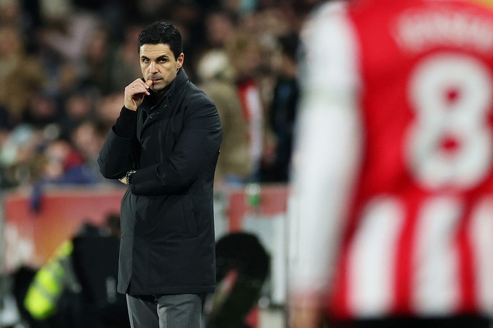 "Арсенал" снова оступился в борьбе за титул