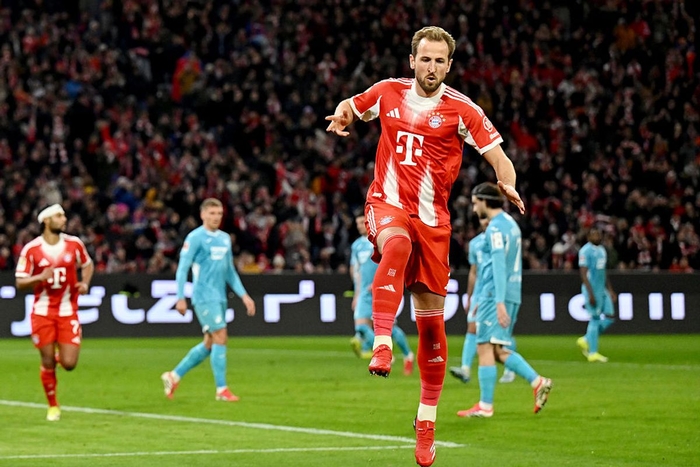 Деннис Бергкамп назвал Кейна нападающим, с которым он хотел бы играть рядом