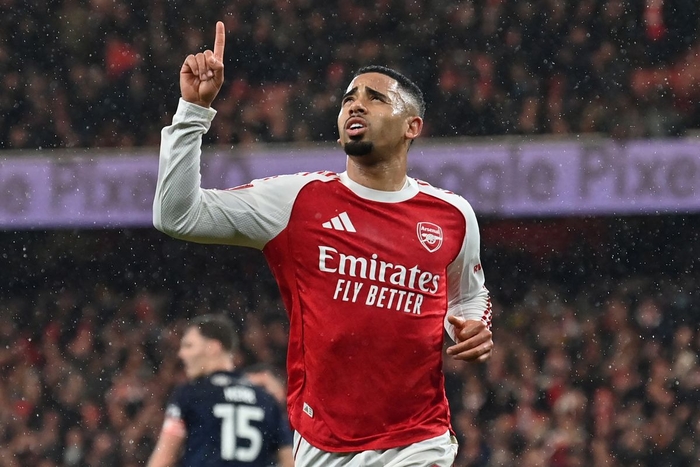 Обновление контракта с Габриэлем Жезусом