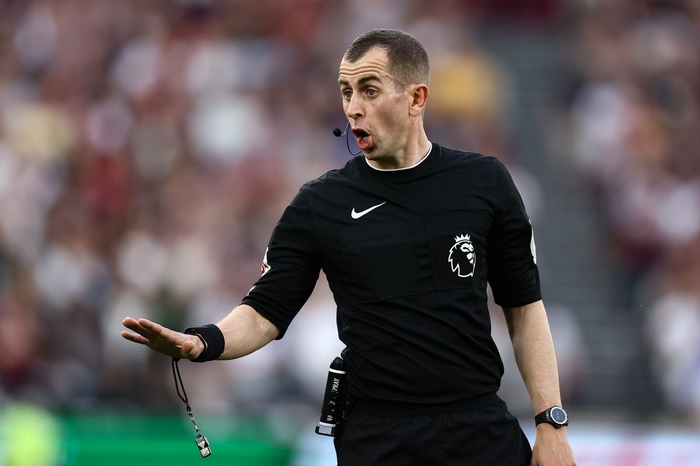 Судья матча "Тоттенхэм" - "Арсенал" запрещен к судейству матчей двух клубов АПЛ