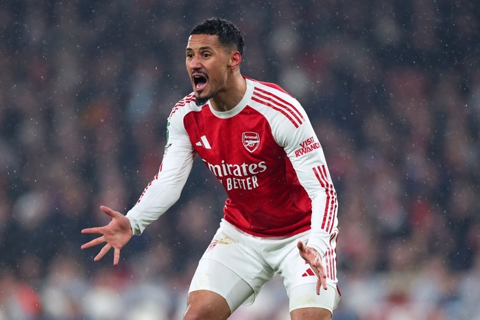 Салиба: "Арсенал" должен принять давление в гонке за титул"