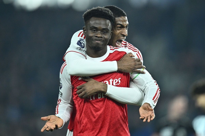 Сака: "Мы не слушаем критику"