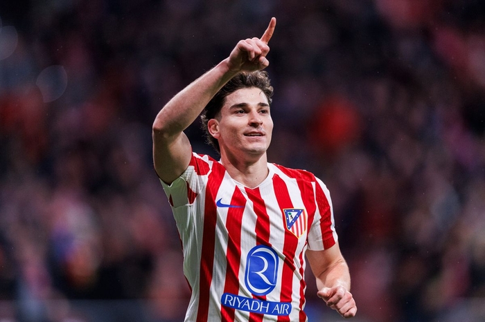 "Арсенал" и "Челси" узнали цену на Альвареса