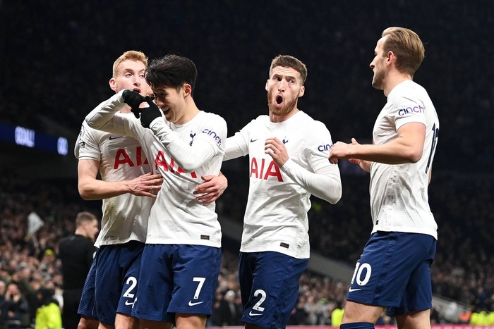 Когда я перешел в «Тоттенхэм», мне пришлось отречься от своего прошлого в «Арсенале» — но мой контракт был расторгнут