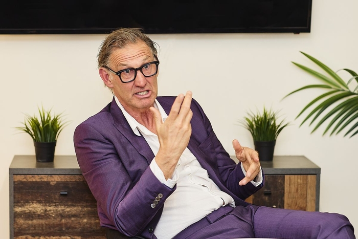 Тони Адамс: "Лидерство в "Арсенале" вызывает вопросы"