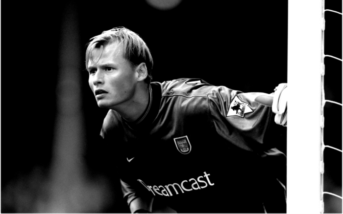 Бывший вратарь "Арсенала" погиб в автокатастрофе