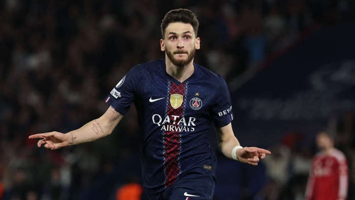 Отец Кварацхелии о позиции полузащитника по поводу летнего трансфера